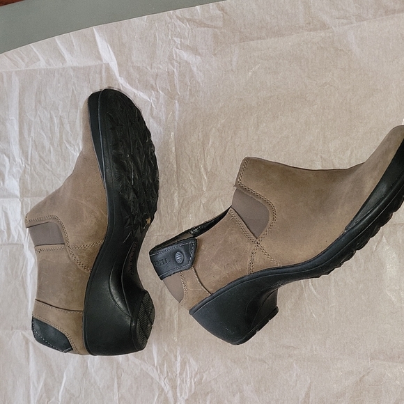 Merrell Veranda Shoes - Picture 3 of 16